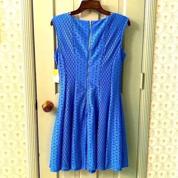 NWT Danny and Nicole Fit and Flare Floral Lace Cocktail Dress, Blue, 10P - Picture 2 of 3